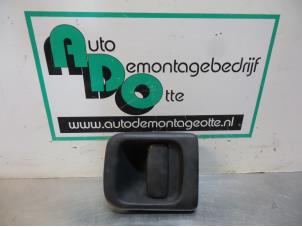Used Door handle 2-door, left Opel Movano (4A1; 4A2; 4B2; 4B3; 4C2; 4C3) 2.5 CDTI Price € 15,00 Margin scheme offered by Autodemontagebedrijf Otte