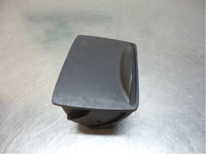 Jaguar X-Type Aschenbecher hinten Vorrat | ProxyParts.de