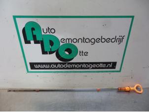 Używane Pretowy wskaznik poziomu oleju Volkswagen Golf IV Variant (1J5) 2.0 Cena € 10,00 Procedura marży oferowane przez Autodemontagebedrijf Otte