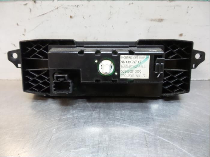 Clock Citroen C3 1.1 96439997XT MAG.MAR.