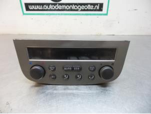 Used Heater control panel Opel Corsa C (F08/68) 1.8 16V GSi Price € 25,00 Margin scheme offered by Autodemontagebedrijf Otte
