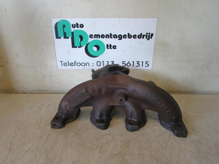 Gebrauchte Abgaskrümmer Peugeot 206 (2A/C/H/J/S) 1.4 XR,XS,XT,Gentry Preis € 35,00 Margenregelung angeboten von Autodemontagebedrijf Otte