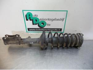 Used Rear shock absorber rod, right Toyota Avensis (T22) 1.8 16V Price € 40,00 Margin scheme offered by Autodemontagebedrijf Otte