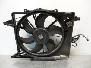 Used Cooling fans Renault Clio II (BB/CB) 1.4 16V Price € 20,00 Margin scheme offered by Autodemontagebedrijf Otte