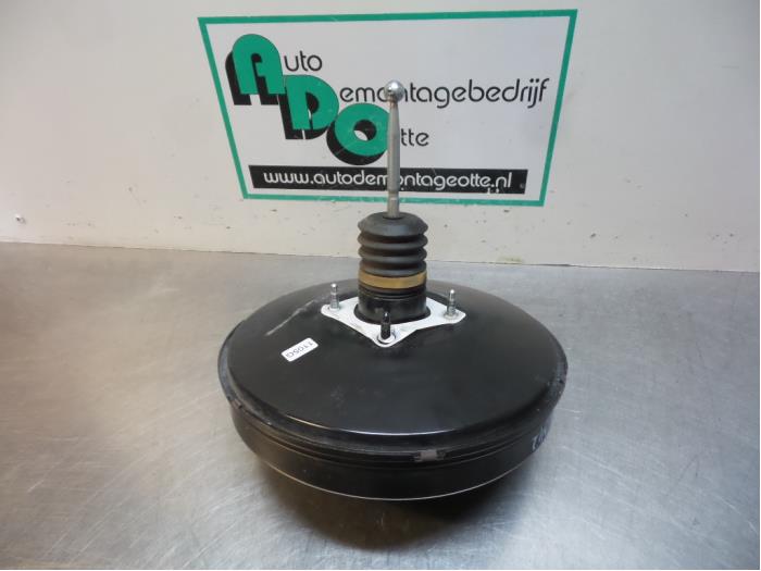 Usagé Servo frein Volkswagen Caddy III (2KA,2KH,2CA,2CH) 1.9 TDI Prix € 45,00 Règlement à la marge proposé par Autodemontagebedrijf Otte