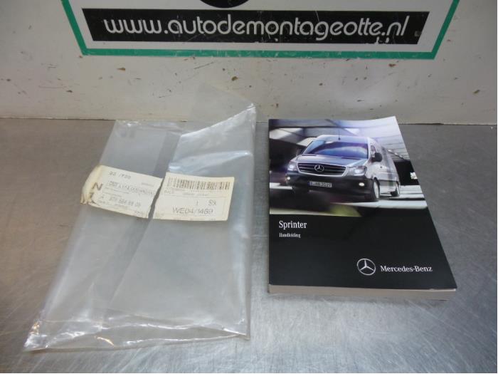 Nowe Instrukcja Mercedes Sprinter Cena € 30,25 Z VAT oferowane przez Autodemontagebedrijf Otte