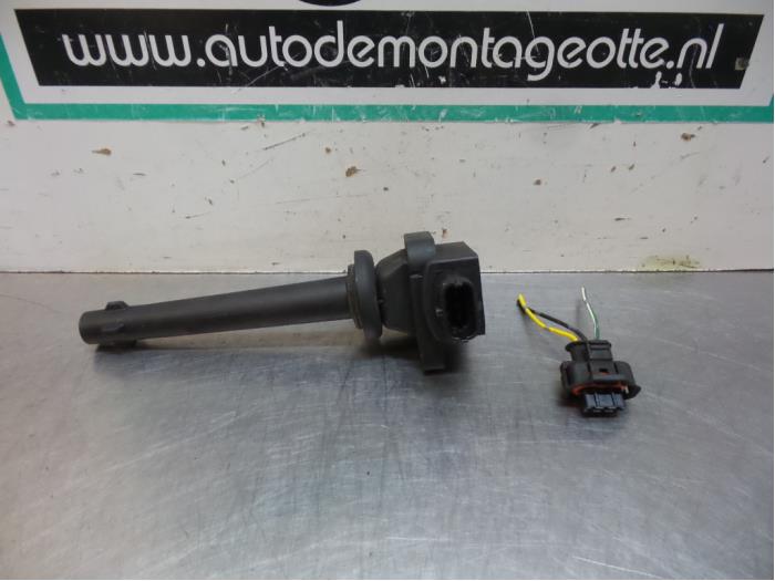 Ignition coil from a Nissan Micra (K11) 1.0 16V 2002