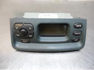Used Radio control panel Toyota Yaris (P1) 1.0 16V VVT-i Price € 20,00 Margin scheme offered by Autodemontagebedrijf Otte