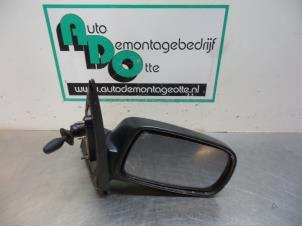 Used Wing mirror, right Toyota Yaris (P1) 1.0 16V VVT-i Price € 15,00 Margin scheme offered by Autodemontagebedrijf Otte