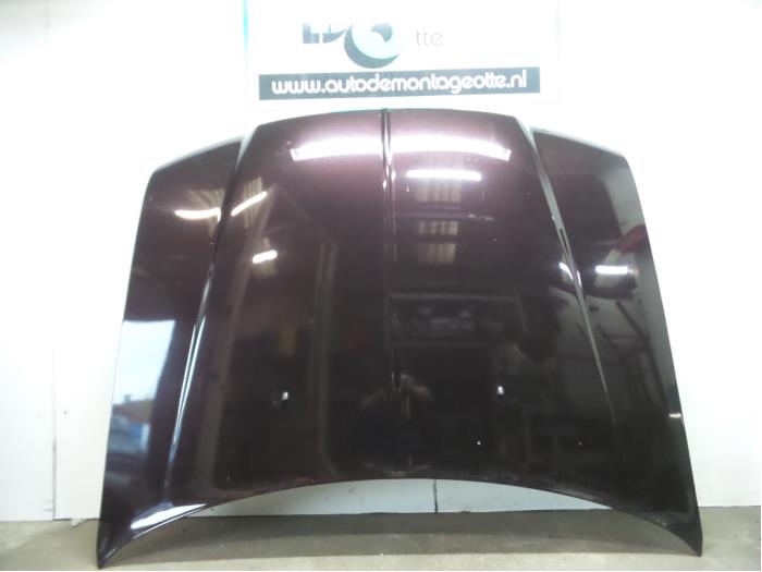 Używane Maska Chrysler 300 C 2.7 V6 24V Cena € 175,00 Procedura marży oferowane przez Autodemontagebedrijf Otte
