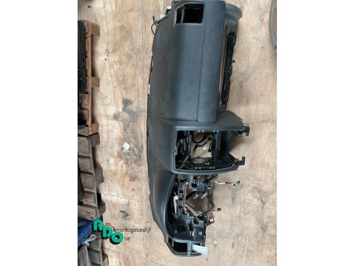 Używane Panel Chrysler 300 C 2.7 V6 24V Cena € 150,00 Procedura marży oferowane przez Autodemontagebedrijf Otte