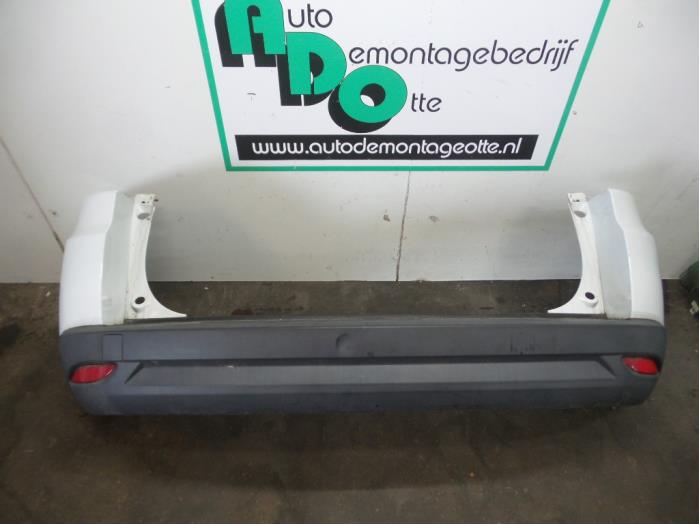 Rear bumper from a Renault Megane III Grandtour (KZ) 1.5 dCi 90 2011