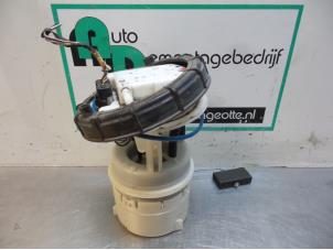 Used Electric fuel pump Peugeot 307 (3A/C/D) 1.6 16V Price € 25,00 Margin scheme offered by Autodemontagebedrijf Otte