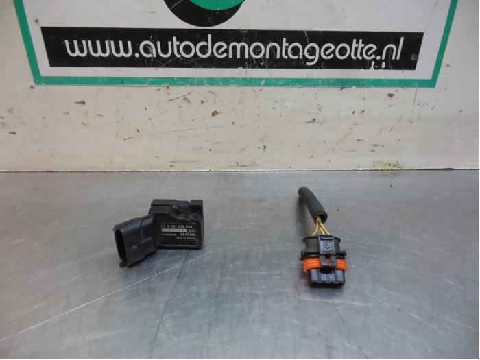 Begagnade MAP-sensor (insugsrör) Volvo V70 (SW) 2.4 D 20V Pris € 25,00 Marginaltabell erbjuds av Autodemontagebedrijf Otte