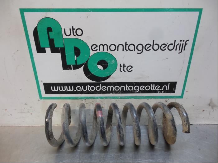 Rear coil spring from a Mercedes-Benz CLK (W208) 2.0 200 16V 1999