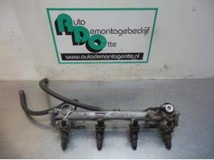Used Fuel injector nozzle Mercedes CLK (W208) 2.0 200 16V Price € 50,00 Margin scheme offered by Autodemontagebedrijf Otte