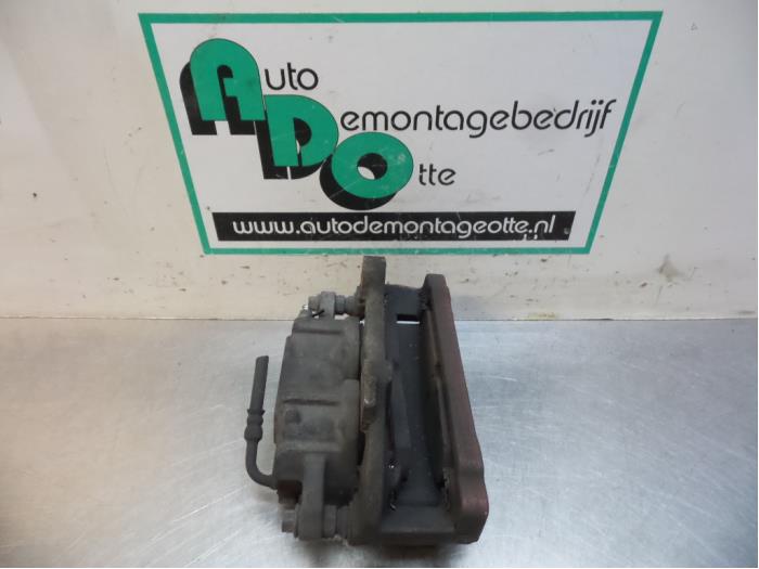 Gebrauchte Bremszange links vorne Chrysler 300 C 2.7 V6 24V Preis € 100,00 Margenregelung angeboten von Autodemontagebedrijf Otte