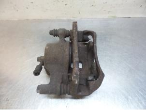 Used Front brake calliper, left Hyundai Getz 1.6i 16V Price € 40,00 Margin scheme offered by Autodemontagebedrijf Otte