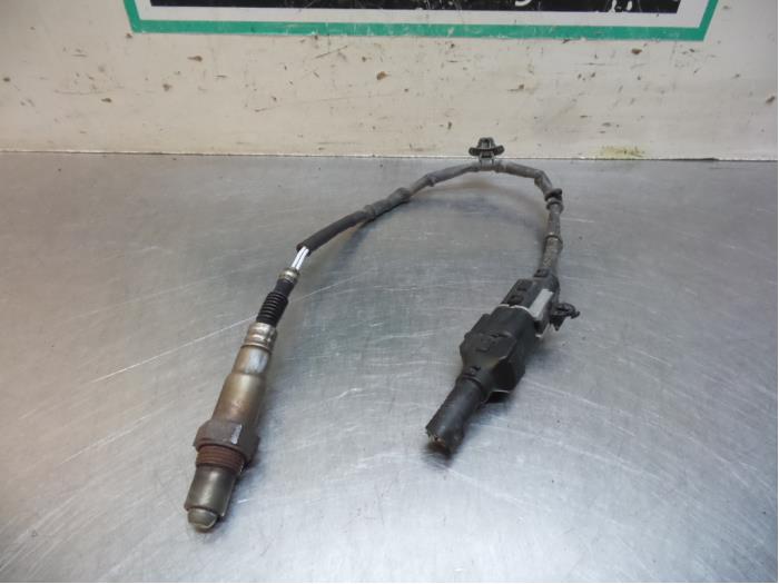 Usagé Sonde lambda Hyundai Getz 1.6i 16V Prix € 25,00 Règlement à la marge proposé par Autodemontagebedrijf Otte
