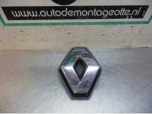 Used Emblem Renault Twingo II (CN) 1.2 Price € 10,00 Margin scheme offered by Autodemontagebedrijf Otte