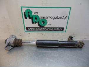 Used Rear shock absorber, right Volkswagen Scirocco (137/13AD) 2.0 TDI 16V Price € 75,00 Margin scheme offered by Autodemontagebedrijf Otte