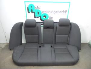 Used Rear bench seat BMW 5 serie (E60) 520i 24V Price € 125,00 Margin scheme offered by Autodemontagebedrijf Otte