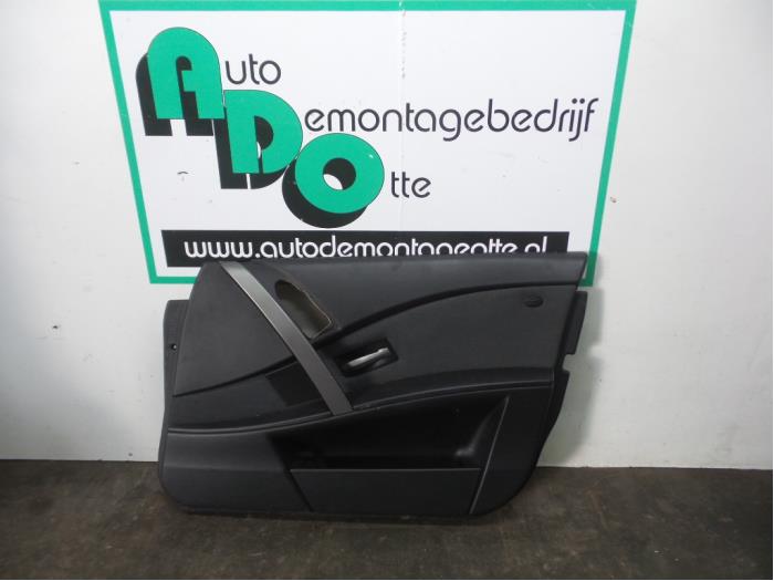 Front door trim 4-door, right from a BMW 5 serie (E60) 520i 24V 2003