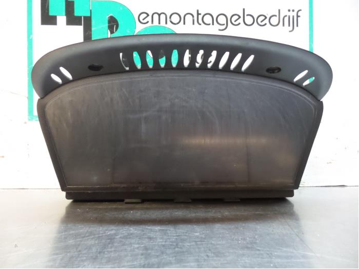 Begagnade Innerdisplay BMW 5 serie (E60) 520i 24V Pris € 75,00 Marginaltabell erbjuds av Autodemontagebedrijf Otte