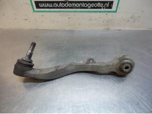 Used Front wishbone, right BMW 5 serie (E60) 520i 24V Price € 40,00 Margin scheme offered by Autodemontagebedrijf Otte