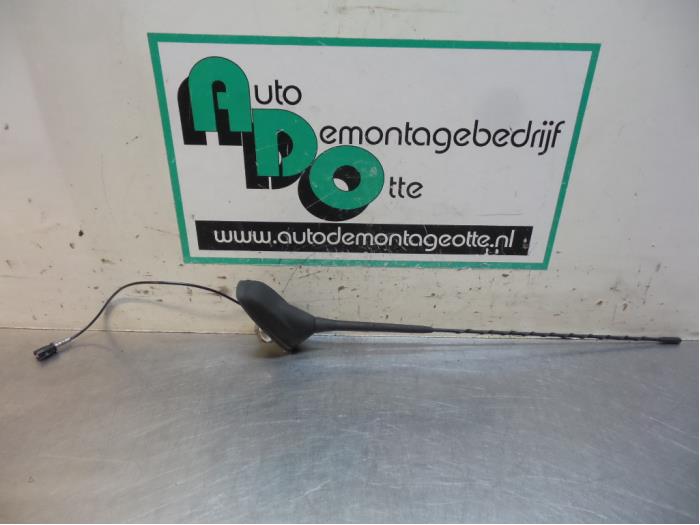 Używane Antena Citroen C3 (SC) 1.6 HDi 92 Cena € 20,00 Procedura marży oferowane przez Autodemontagebedrijf Otte