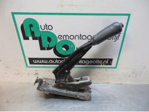 Used Parking brake lever Fiat Strada (178/278) 1.9 JTD Price € 25,00 Margin scheme offered by Autodemontagebedrijf Otte