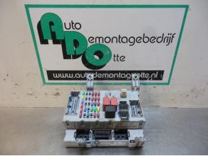 Used Fuse box Fiat Strada (178/278) 1.9 JTD Price € 50,00 Margin scheme offered by Autodemontagebedrijf Otte