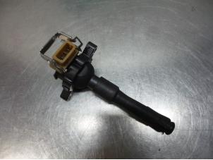 Used Ignition coil BMW 5 serie (E39) 523i 24V Price € 10,00 Margin scheme offered by Autodemontagebedrijf Otte