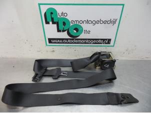 Used Rear seatbelt, left BMW 5 serie (E39) 523i 24V Price € 25,00 Margin scheme offered by Autodemontagebedrijf Otte