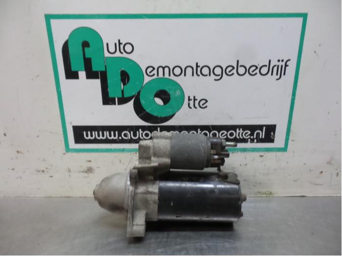 Usagé Démarreur BMW 5 serie (E39) 523i 24V Prix € 25,00 Règlement à la marge proposé par Autodemontagebedrijf Otte
