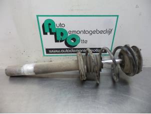 Used Front shock absorber rod, right BMW 5 serie (E39) 523i 24V Price € 25,00 Margin scheme offered by Autodemontagebedrijf Otte