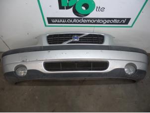 Used Front bumper Volvo S60 I (RS/HV) 2.4 20V 170 Price € 75,00 Margin scheme offered by Autodemontagebedrijf Otte