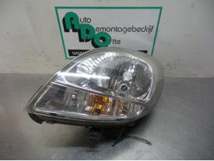 Used Headlight, left Nissan Kubistar (F10) 1.5 dCi 65 Price € 25,00 Margin scheme offered by Autodemontagebedrijf Otte