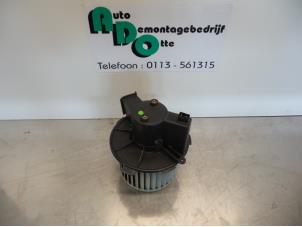 Used Heating and ventilation fan motor Peugeot 307 (3A/C/D) 1.6 16V Price € 20,00 Margin scheme offered by Autodemontagebedrijf Otte