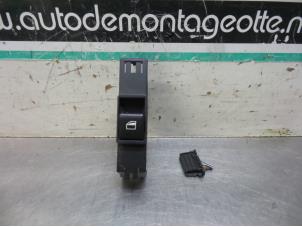 Used Electric window switch BMW 3 serie Touring (E46/3) 318d 16V Price € 15,00 Margin scheme offered by Autodemontagebedrijf Otte