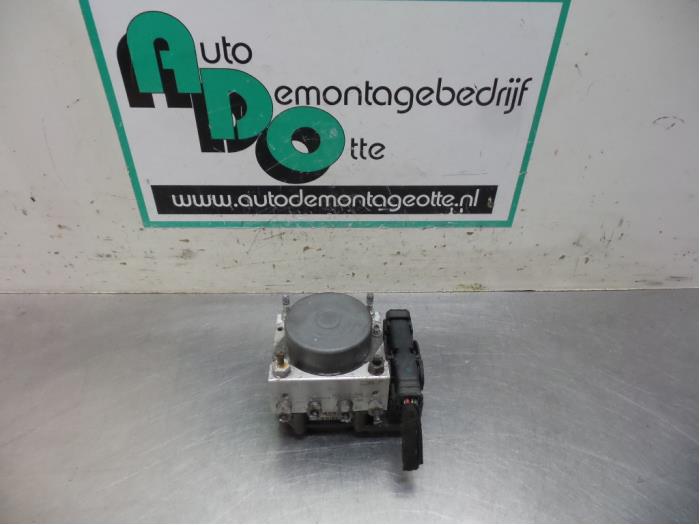 Usagé Bloc ABS Fiat Grande Punto (199) 1.2 Prix € 25,00 Règlement à la marge proposé par Autodemontagebedrijf Otte