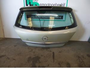 Used Tailgate Opel Astra H (L48) 1.4 16V Twinport Price € 50,00 Margin scheme offered by Autodemontagebedrijf Otte