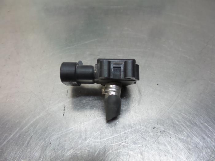 Begagnade MAP-sensor (insugsrör) Opel Vivaro 1.9 DTI 16V Pris € 15,00 Marginaltabell erbjuds av Autodemontagebedrijf Otte