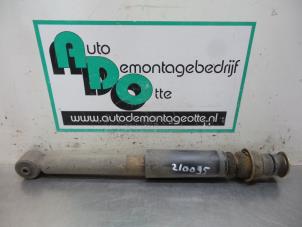 Used Rear shock absorber, right Volkswagen Lupo (6X1) 1.0 MPi 50 Price € 15,00 Margin scheme offered by Autodemontagebedrijf Otte