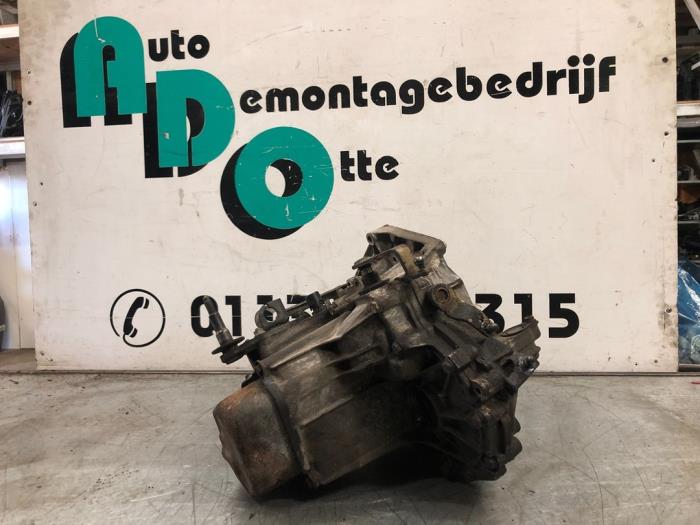 Gearbox from a Peugeot 206 (2A/C/H/J/S) 1.4 16V 2005