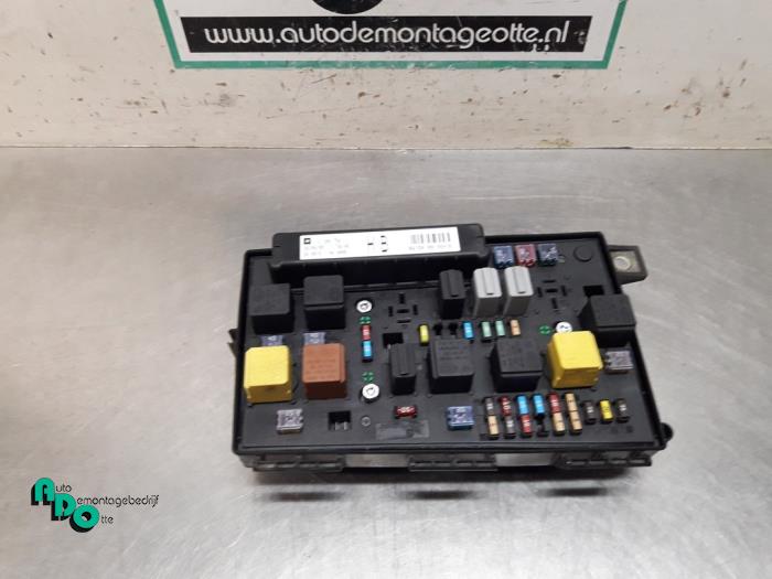 Opel Zafira B Fuse Boxes Stock Proxyparts Com