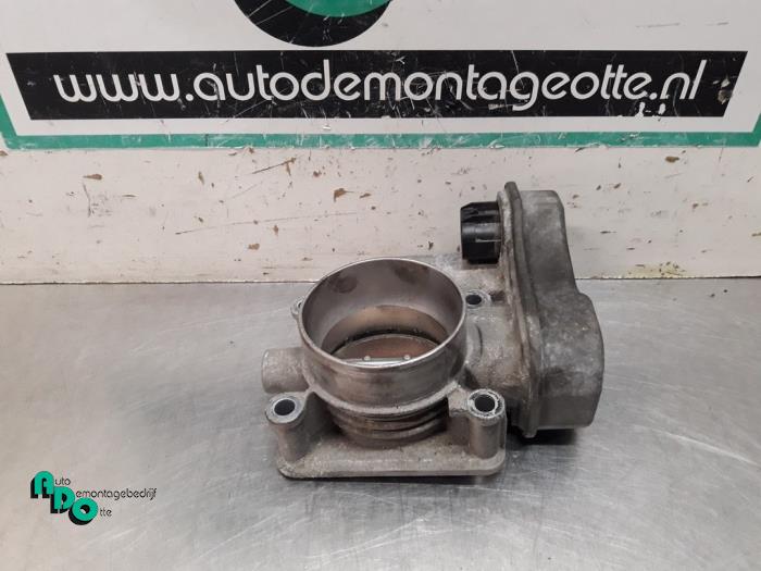Usagé Boitier papillon Opel Zafira (M75) 2.2 16V Direct Ecotec Prix € 15,00 Règlement à la marge proposé par Autodemontagebedrijf Otte