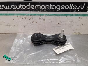 New Rear anti-roll bar Mercedes B (W245,242) 1.7 B-170 16V Price € 24,20 Inclusive VAT offered by Autodemontagebedrijf Otte