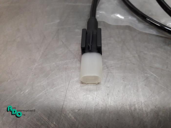 ABS Sensor Mercedes E 4-matic 2.6 E-240 V6 18V - A0405458528
