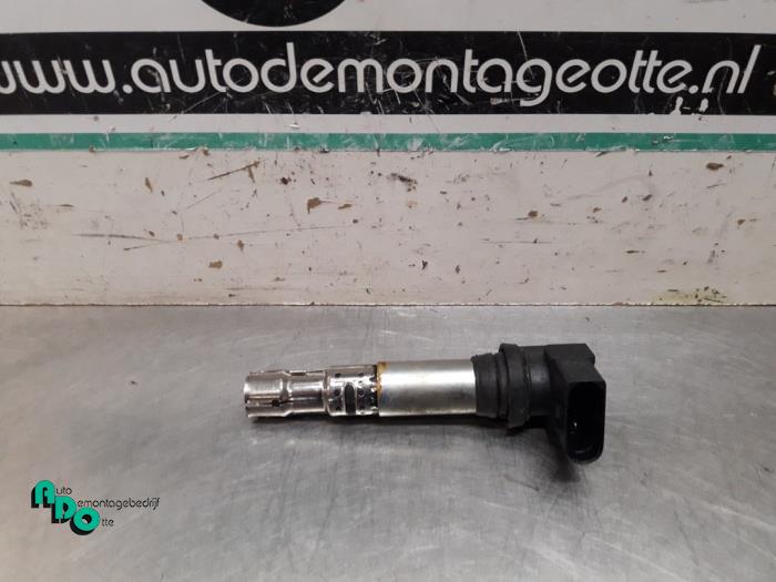 Usagé Bobine Volkswagen Golf V (1K1) 1.6 FSI 16V Prix € 10,00 Règlement à la marge proposé par Autodemontagebedrijf Otte